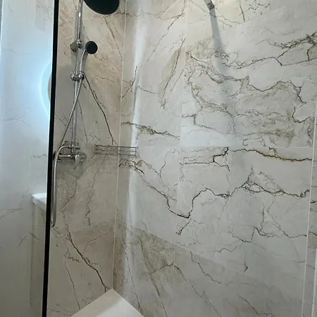 דירה La D'hotel De L'equerre *