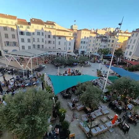 Apartman La D'hotel De L'equerre